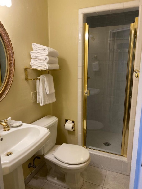 Normandy Inn image 16